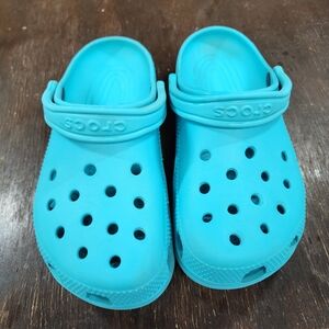 CROCS Aqua Clogs